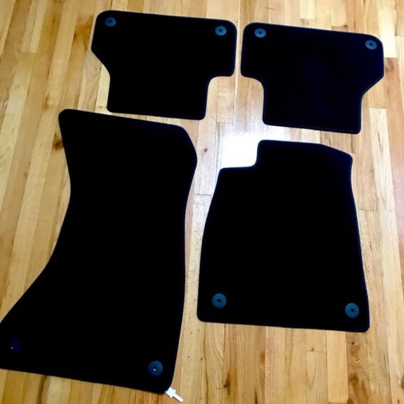 Audi A4 Carpet Floor Mat Set(2017-19)-Brand New - Picture 1 of 3